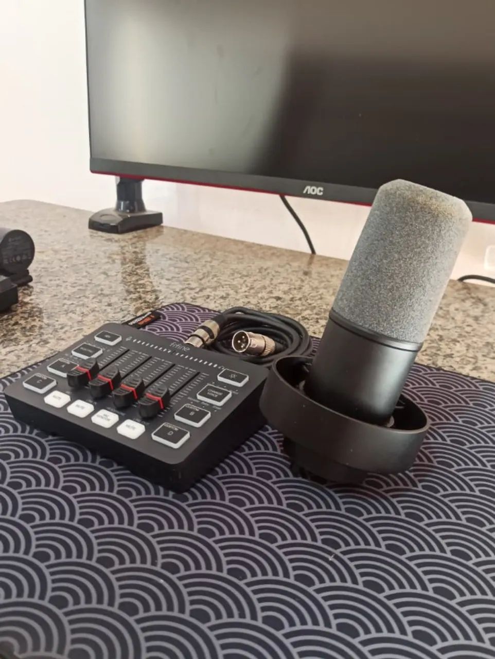 MICROFONE E MESA DE ÁUDIO FIFINI - Foto 2