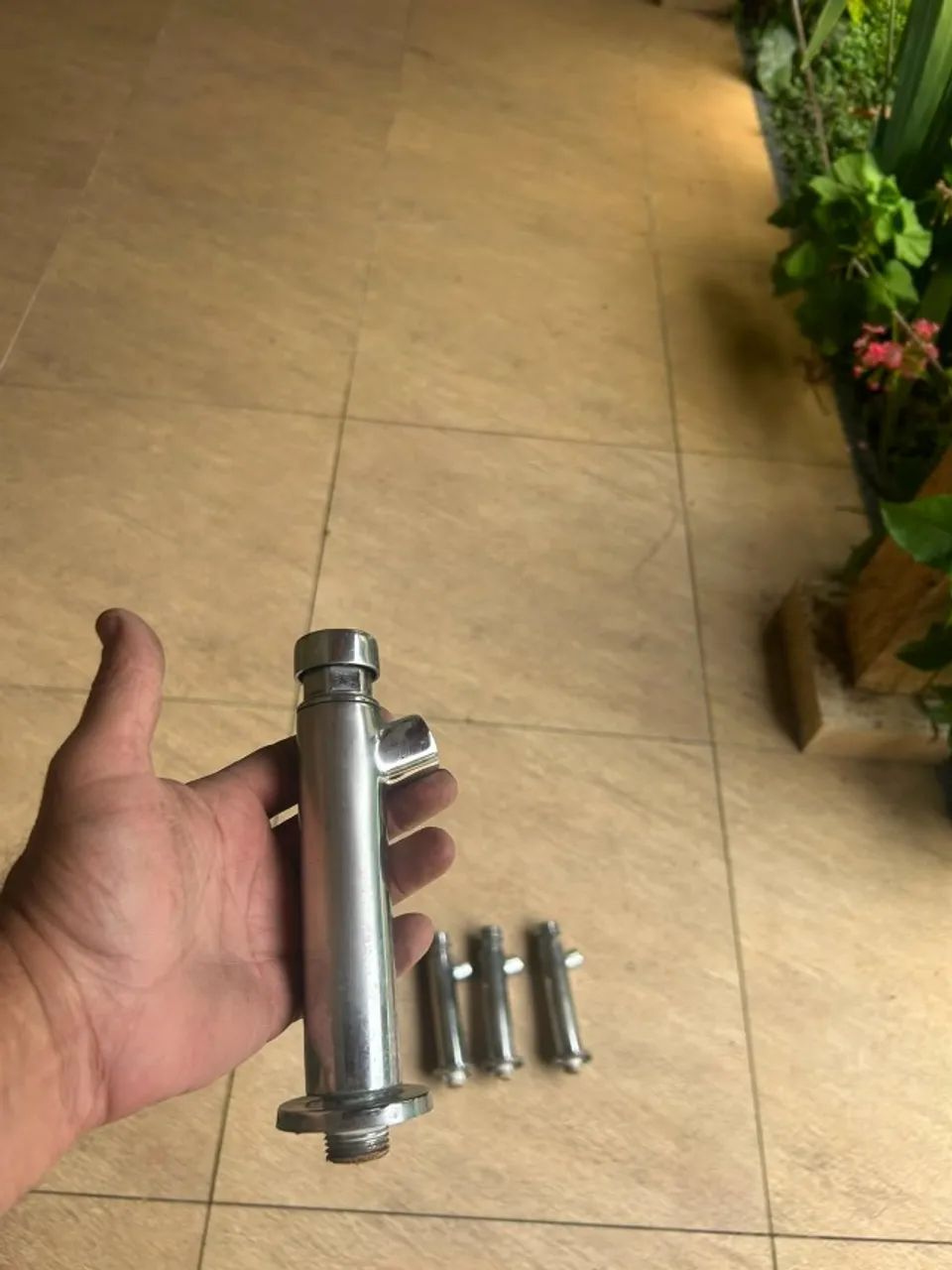 Torneiras Automática de parede - Foto 3