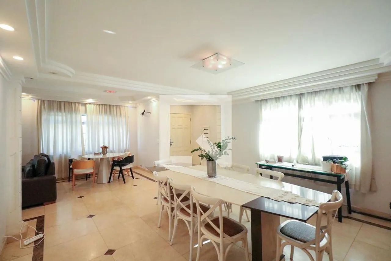 Casa à Venda - Centro, 4 Quartos, 400 m2