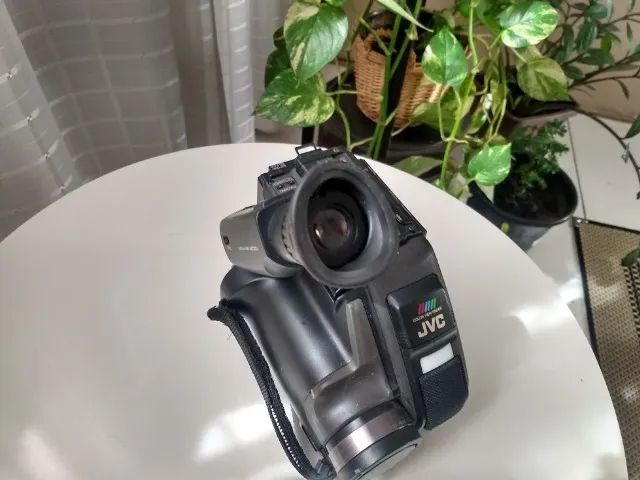 Filmadora JVC  GR-AX50 - Foto 4