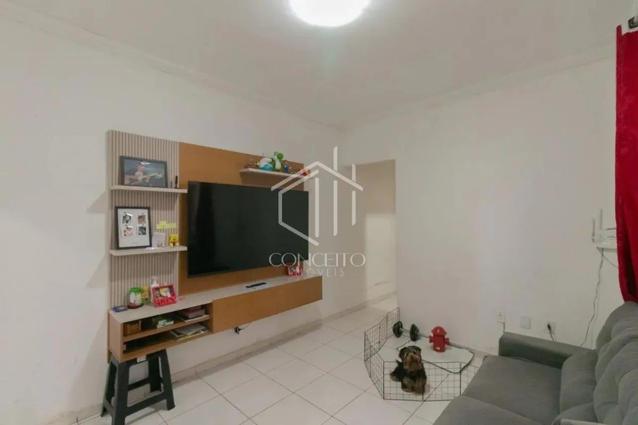 Apartamento dois quartos / Floramar