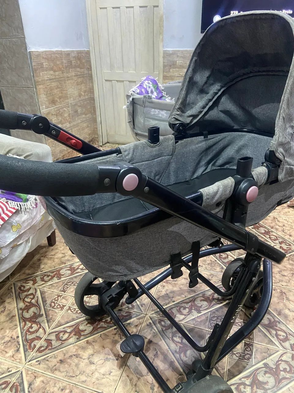 Carrinho de bebê 3 rodas  - Foto 4