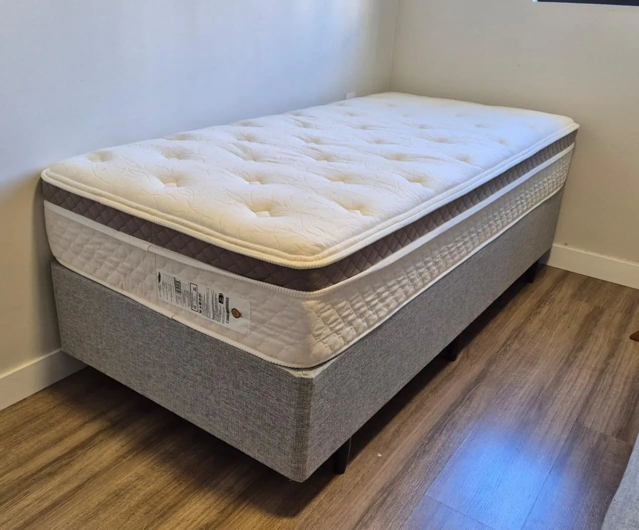 Cama de solteiro Herval Inspiración Nova