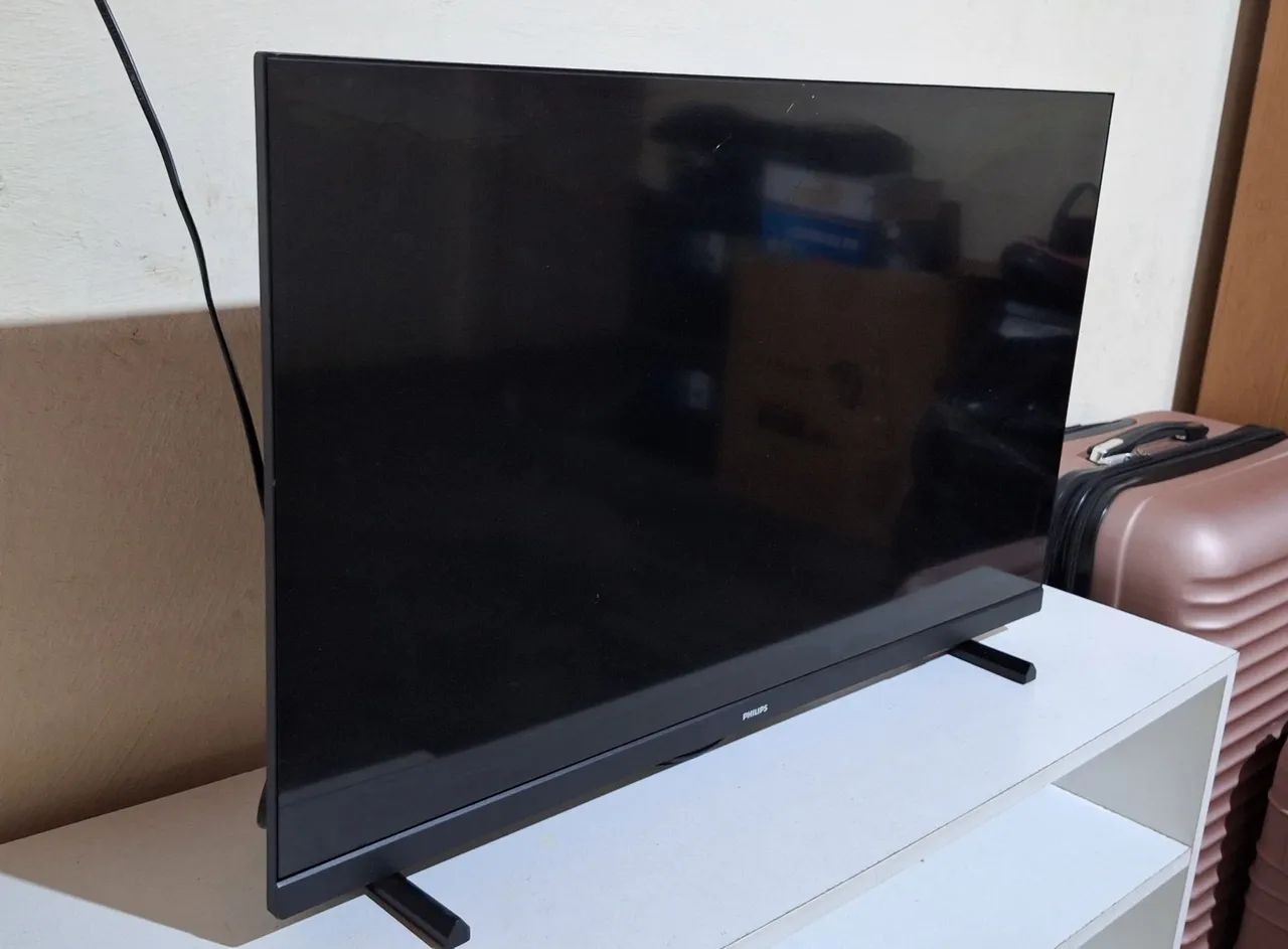 Smart Tv 32" Philips (com tela quebrada) mas Funcinando  - Foto 3