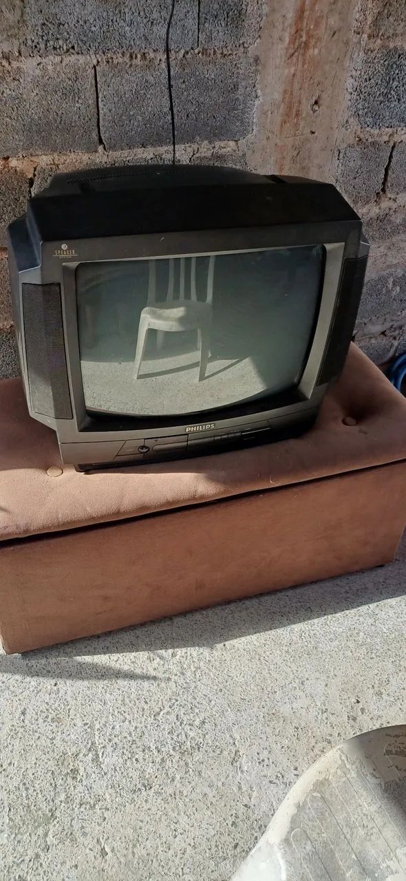 Tv Philips antiga 