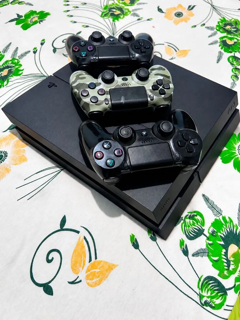 Ps4 completo 3 controles  - Foto 2