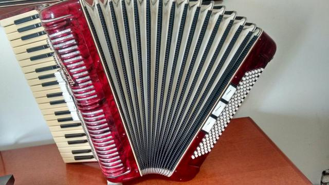 Acordeon Weltmeister 120 Baixos Luxo - Foto 4