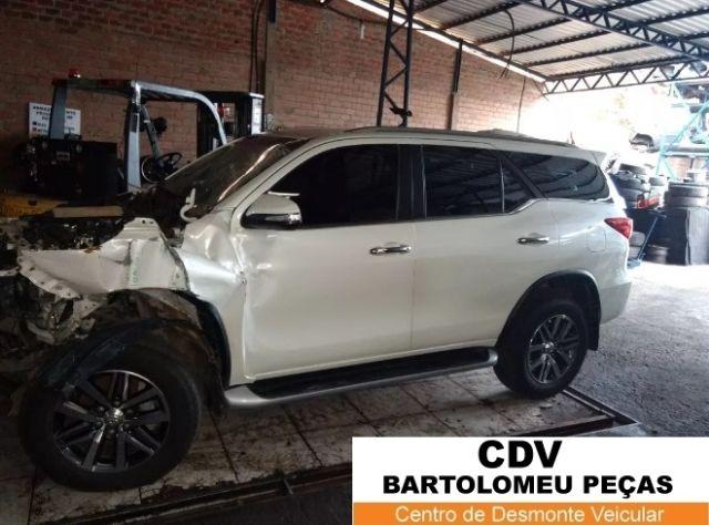 Peças Sucata Toyota Hilux sw4 srx 2017 - Foto 2