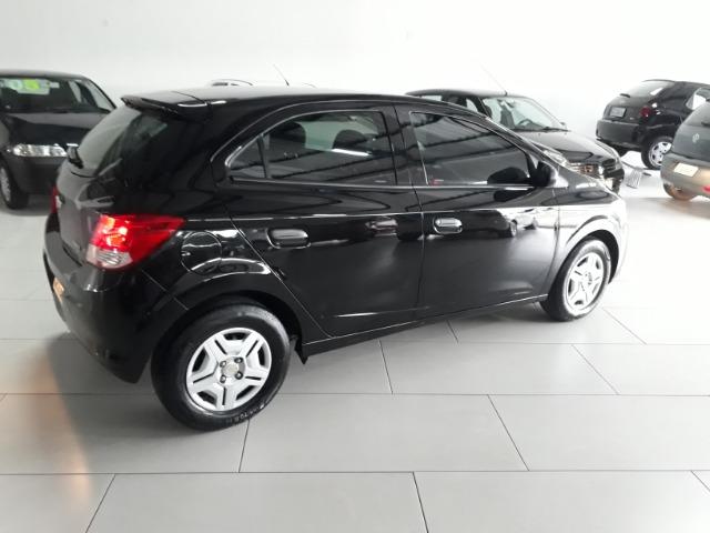 Onix hatch joy 1.0 8V FlexPower 5p Mec -2017- - Foto 8