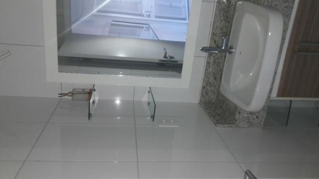 Apartamento Sala/Quarto Mobiliado, Locação na Ponta D'Areia, 2 Vagas Garagem - Foto 12
