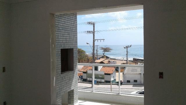 Frente Mar apartamento alto padrão 2dorm C/piscina e salão de festas no terraço - Foto 5