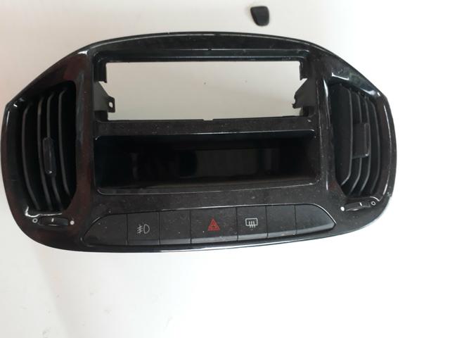 Moldura do rádio Toyota etios 2014