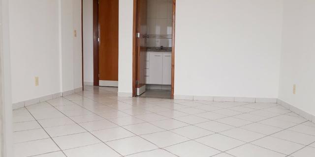 Apto grande, confortável de 3 quartos, 2 suítes, St. Sudoeste - Goiânia-GO - Foto 14