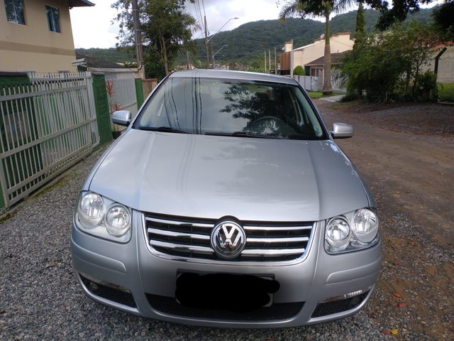 WOLKSWAGEN BORA 2010