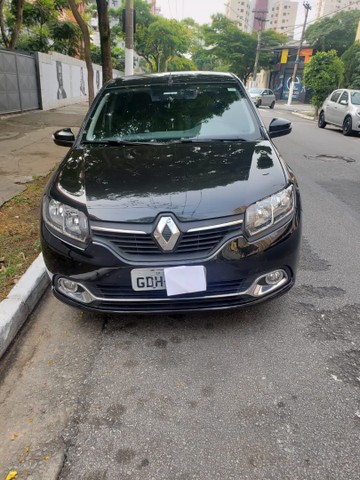 RENAULT LOGAN DYNAMIQUE 1.6 8 V PRETO