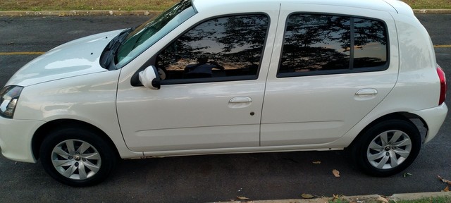 VENDO CLIO COMPLETO MUITO NOVO
