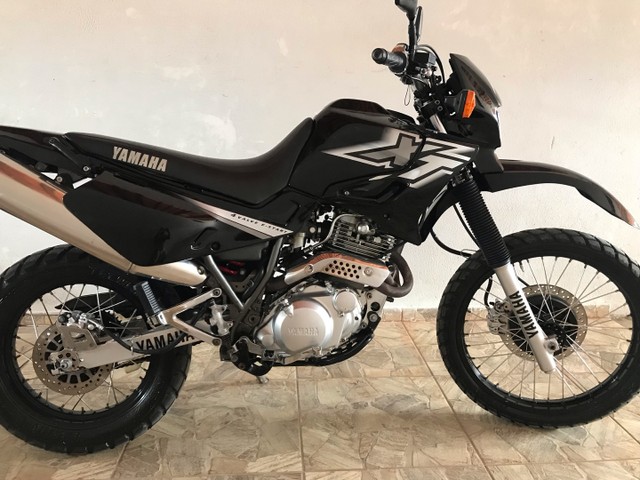 VENDO XT600E EXTRA MUITO NOVA