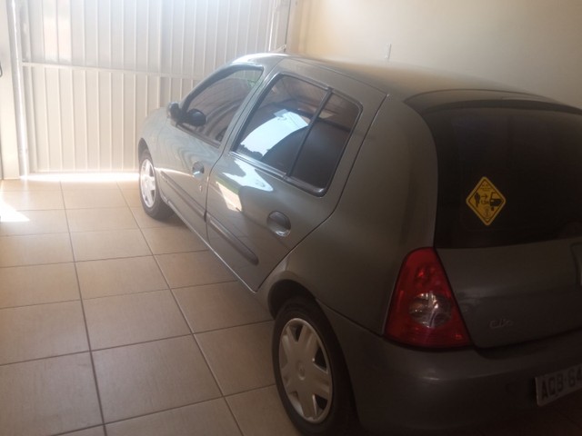 VENDE SE RENAULT CLIO 2009