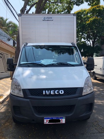 IVECO DAILY 35S14 ANO 2014