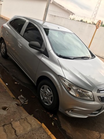 CHEVROLET ONIX LT 1.0 COMPLETO ACEIT TROC