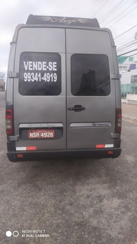 VENDE-SE VAN