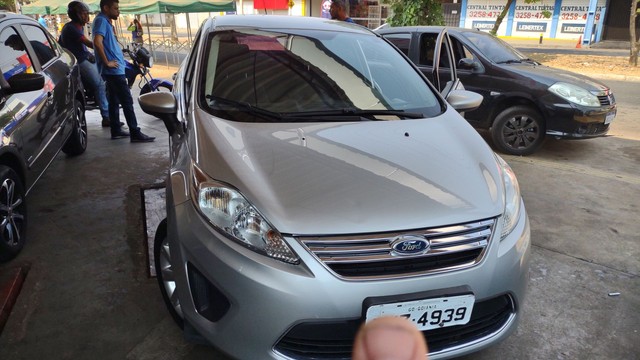 NEW FIESTA 2011 1.6 COMPLETO