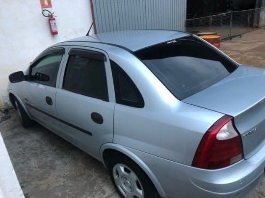 CORSA SEDÃ PREMIUM 1.4