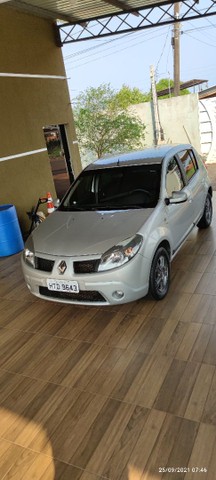 VENDO SANDERO 2010 1.6 COMPLETO 27.000.00