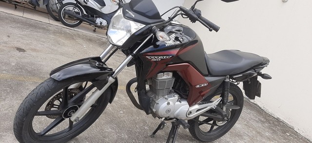 VENDO TITAN 2014 COMPLETA 9.700
