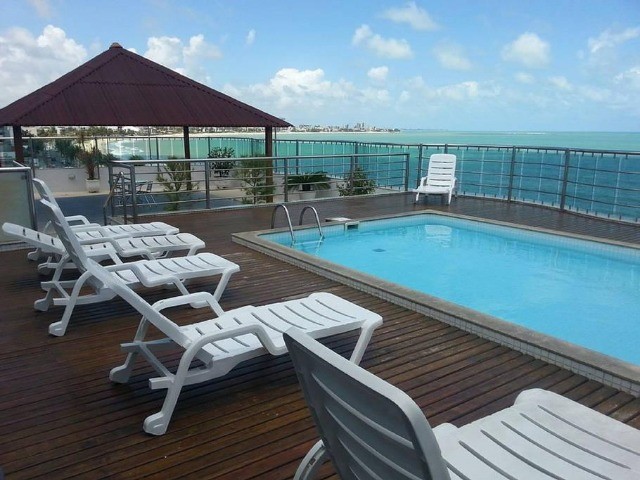 Encantador flat na praia de Manaíra