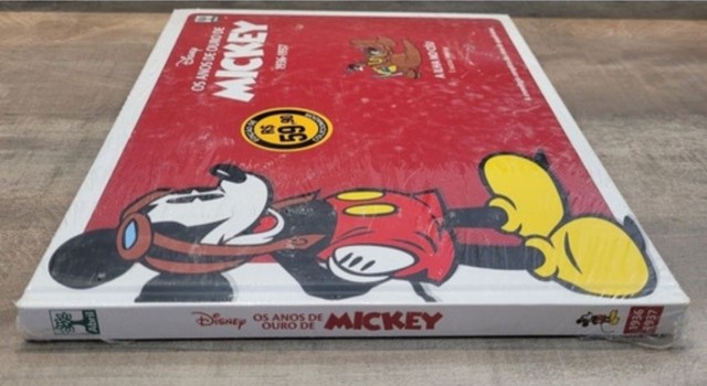 Hq Os Anos de Ouro Mickey A ilha no céu (lacrado)
