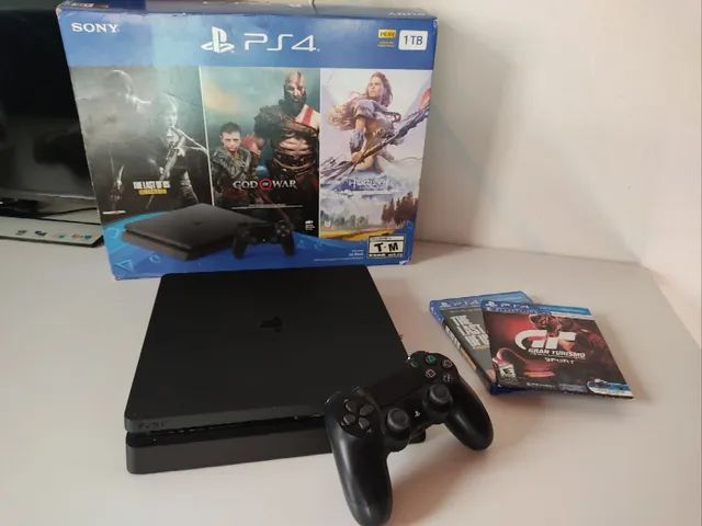 Playstation 4 Slim com 3 jogos grátis - Videogames - Menino Jesus