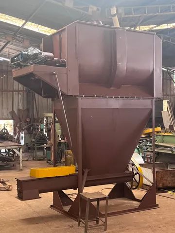 Misturador de ração usado e reformado 