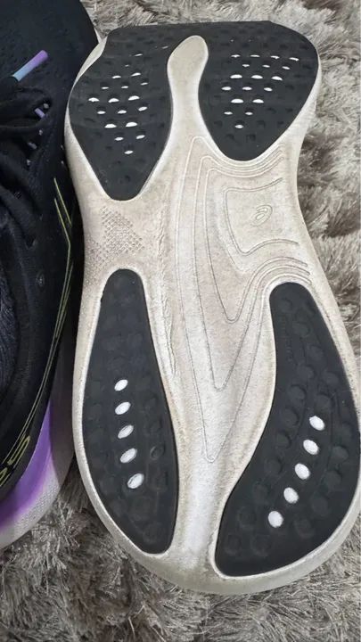 Tênis feminino Nimbus 25 - Indicado para Corrida - Foto 2