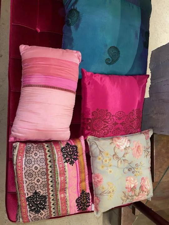 almofadas indianas bordadas de alta qualidade - Foto 3