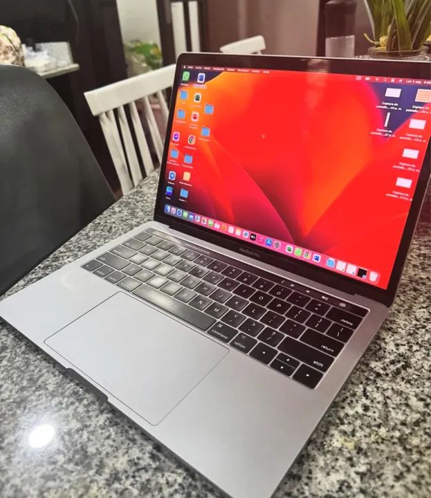 Promoção MacBook Pro 13.3 2017 i5 8GB / 256SSD