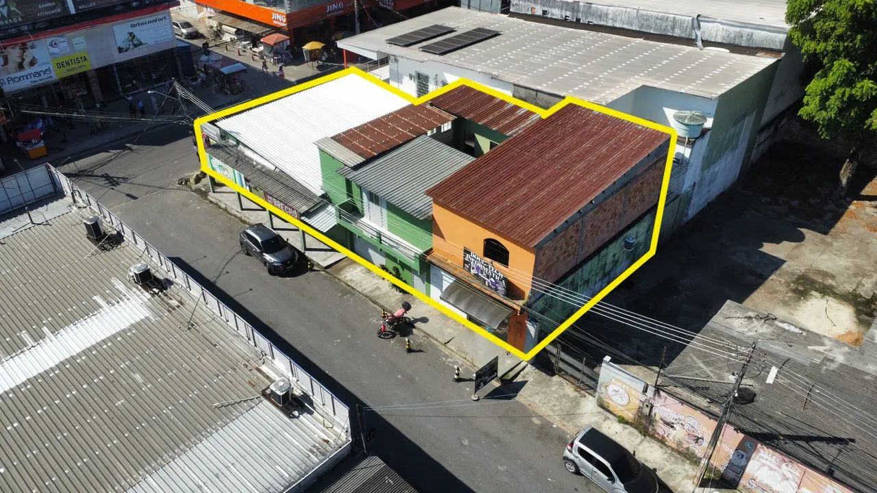 Imóvel em Avenida Comercial 