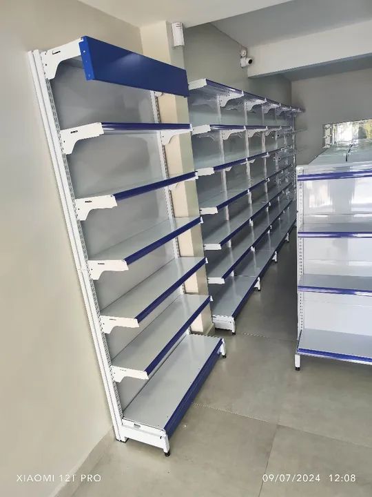Instalação Para Farmácia Gôndolas e Balcões  - Foto 5