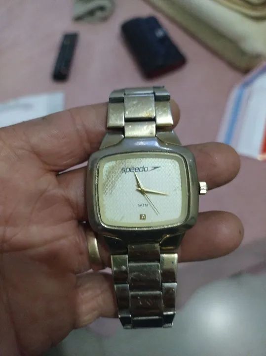 Vendo um relógio ? dourado quartis  - Foto 5