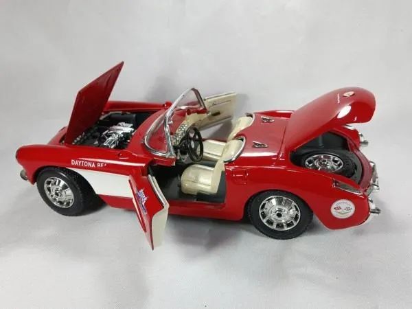 Bburago Chevrolet Corvette 1957 ミニカー Miniatura Chevrolet Corvette (1957) Bburago 1/18 Vermelho
