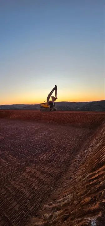 Aluguel Escavadeira Hidráulica 