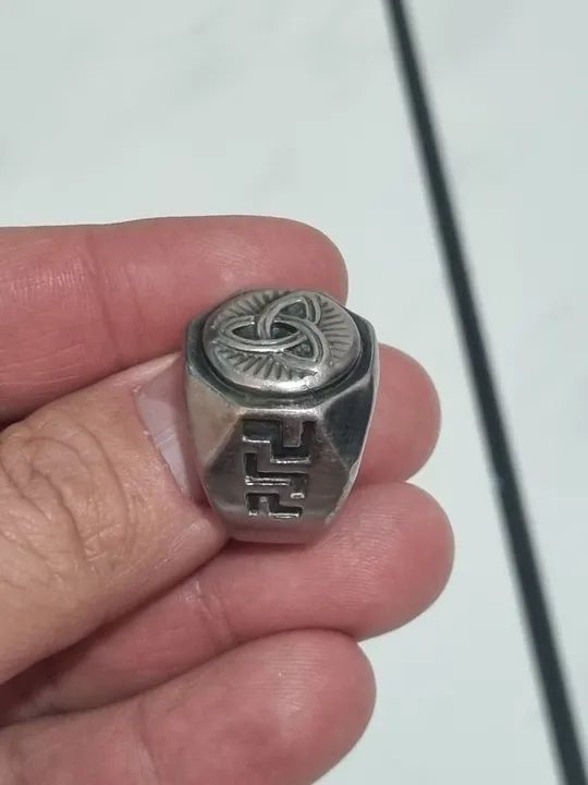 Anel de Aço Inox com Triqueta