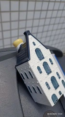 Casinha de porcelana klm n° 54 cheia Bols