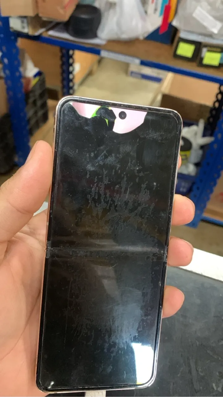 Samsung Galaxy Z Flip 4 retirada peças