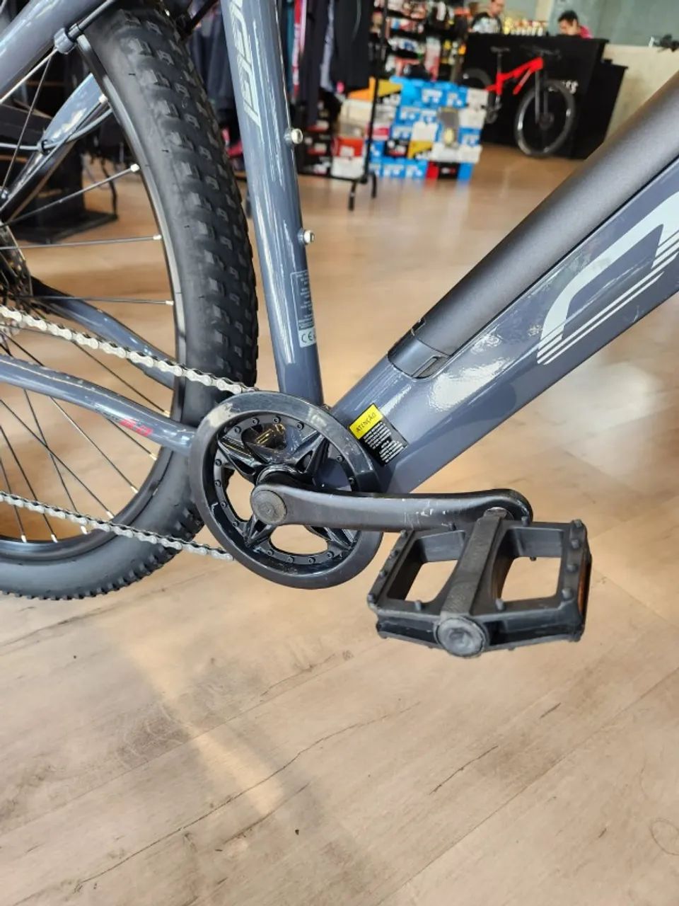 Bicicleta Elétrica Oggi 8.0 C/Acelerador - Tamanho M-17" - Semi Nova - Foto 5