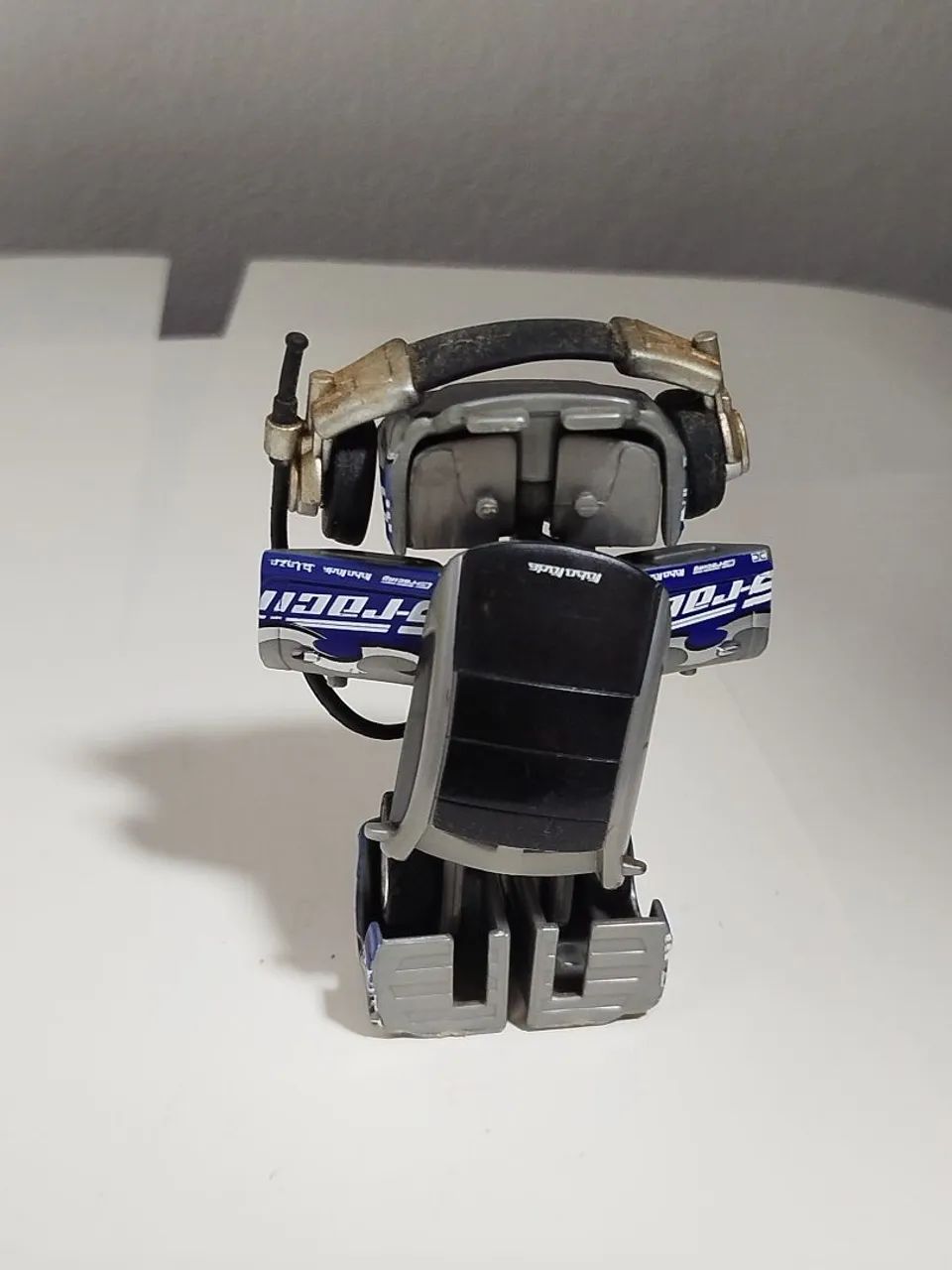 Transformers Scion Robô Rádio  - Foto 2