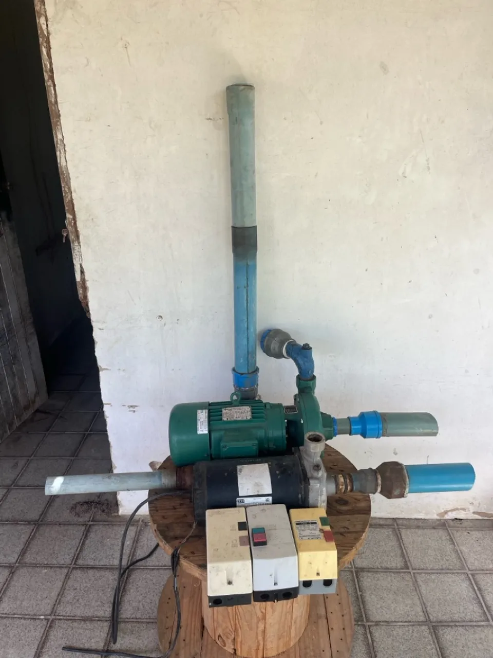 Conjunto Motobomba para Poço Artesiano