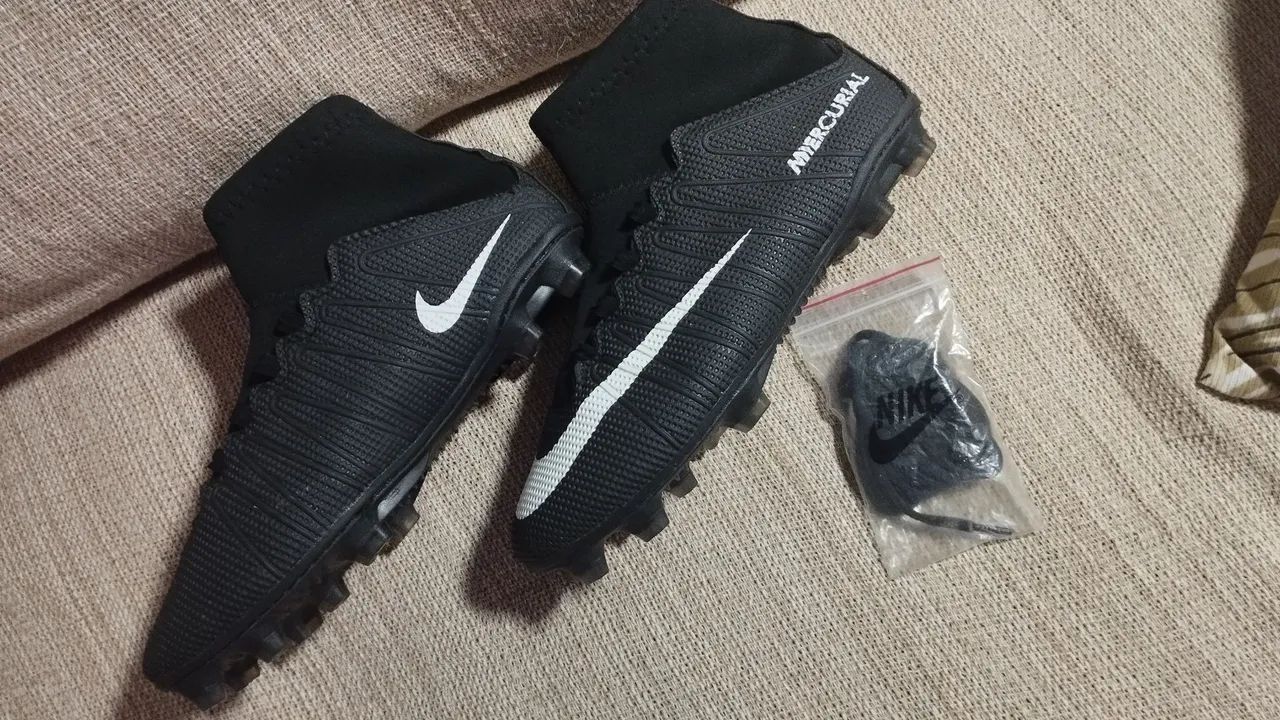 Chuteira pra Campo de Grama Nike Mercurial Praticamente Nova (Tamanho 41)R$:150 Reais - Foto 3