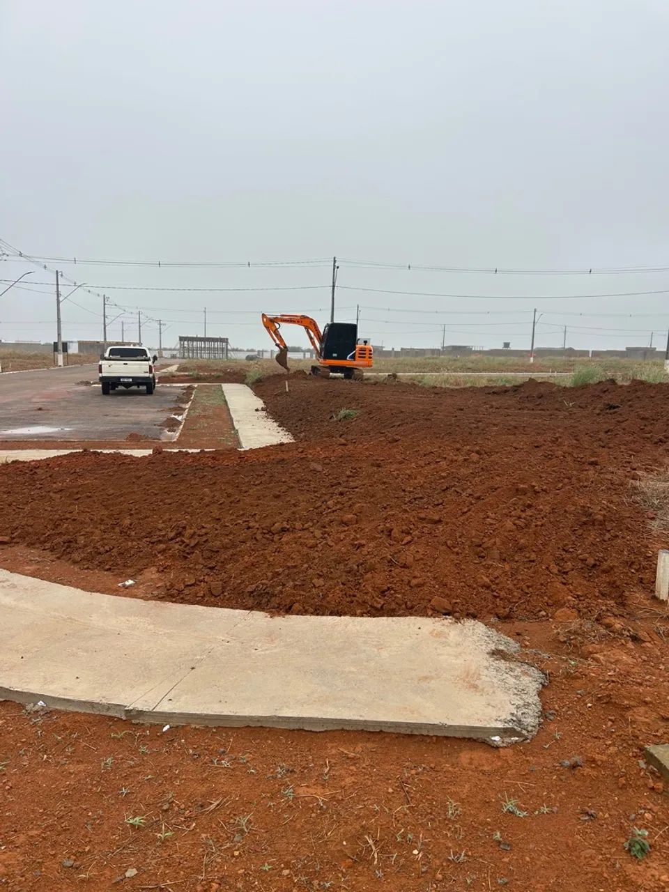Locação de mini escavadeira, rompedor hidráulico, perfuratriz, Bobcat mini carregadeira  - Foto 5