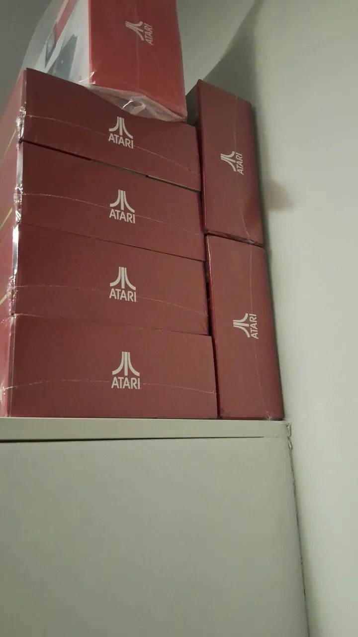 Atari 7800+ Grátis Jogo Crystal Cast Livro Atari  - Foto 2